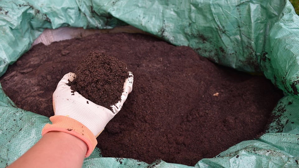 how to fix my soil add compost