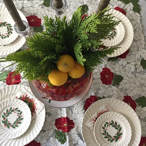 conifer table arrangement no water